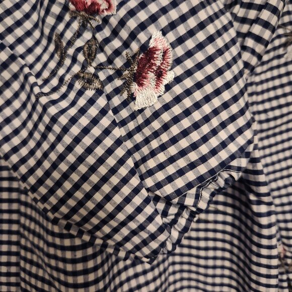 The Edit by Seventeen Navy White Gingham Floral Embroidered Romper Size Medium - Picture 6 of 9